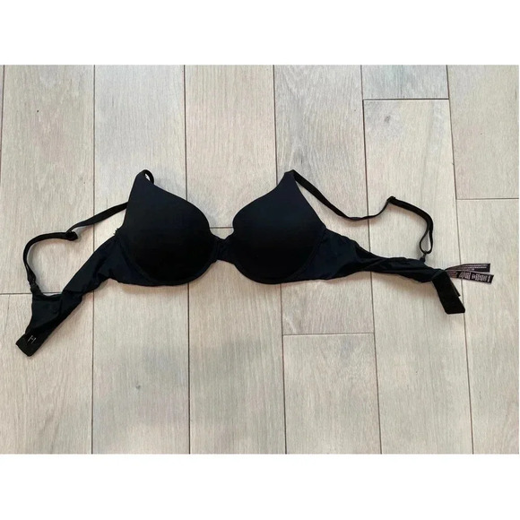 Victorias Secret Other - Victorias Secret black bra‎